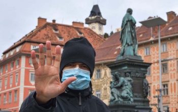 Ausztriában újabb intézkedéseket vezettek be - egész napos kijárási korlátozás lép életbe