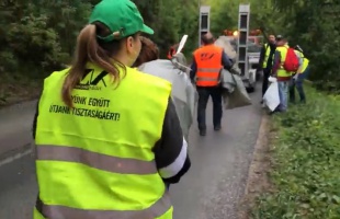 12 ezren vesznek részt a Magyar Közút pénteki szemétgyűjtési akcióján