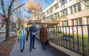 Megújult a közgazdasági szakközépiskola, felére csökkent az iskola energiaigénye