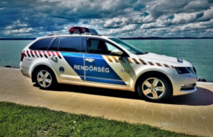 Rendőrök mentették meg egy kisfiú életét Siófokon