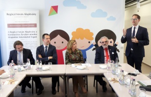 Már több száz gyermeknek segített a Regőczi Alapítvány