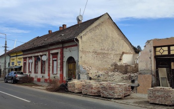 Még több lakóház tűnik el a Donnerből