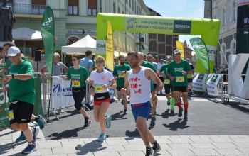 Meghódították Kaposvár dombjait a KOMÉTA félmaraton futói