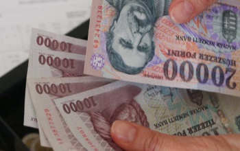 A minimálbér 105 ezer forint lesz