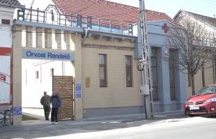 Vadonatúj orvosi rendelőt adtak át a Cseri úton