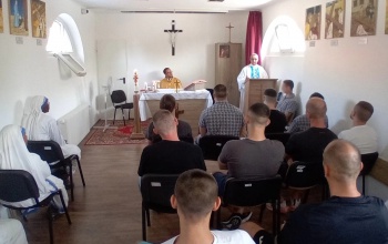 Keresztelőt tartottak a kaposvári börtönben
