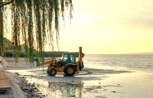 Markoló a Balatonban