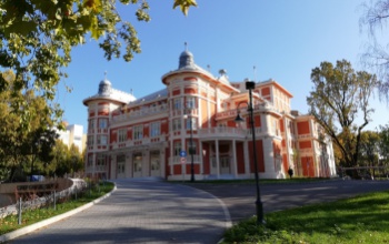 Mondj te is verset Kaposvár! – Hétfőn tartják az első Versnapot a Csikyben