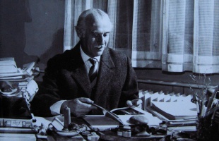 Takáts Gyula költő fonyódi dedikációja kalapács alatt