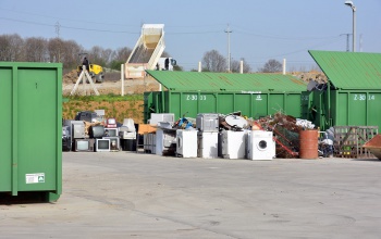 A megszokott módon szállítják a szemetet a városban
