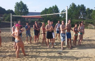 A Virágfürdőben rajtolt el a megyei strandröplabda-bajnokság