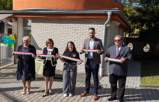 Tanboltot nyitottak a kinizsisek a Baross Gábor utcában