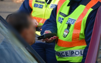 Fennakadt a siófoki rendőrök ellenőrzésén az ittasan, jogsi nélkül vezető sofőr
