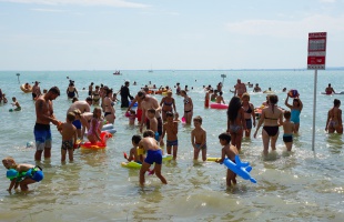 StrandszezON: így lehet biztonságos a fürdőzés