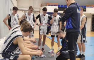 Derekasan küzdött, de veszített a KASI utánpótlás kosárcsapata