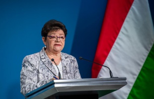 Müller Cecília: még nem lehet enyhíteni az óvintézkedéseken