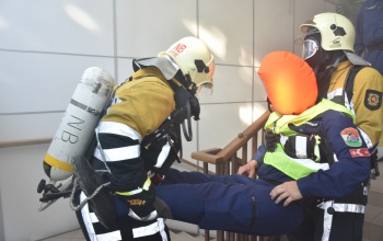 Tűz a földrajz szertárban - bizonyítottak a nagybajomi tűzoltók