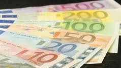 Erősödött a forint hétfő reggel