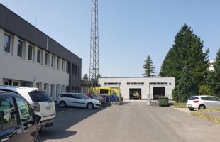 Betonozási munkák zajlanak a mentőállomáson – lassabb forgalomra kell számítani csütörtökön