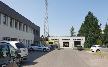 Betonozási munkák zajlanak a mentőállomáson – lassabb forgalomra kell számítani csütörtökön