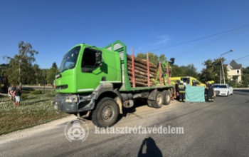 Teherautó és motor karambolozott Magyaratádon