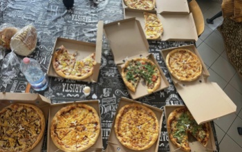 Pizzával hálálta meg a kaposvári mentősöknek, hogy újraélesztették