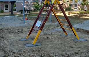 Megújul a Napraforgó játszótér a Pipacs utcában