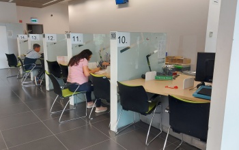 Több ezer személyazonosító okmány járt le a veszélyhelyzet alatt - rendkívüli nyitvatartással várják az ügyfeleket a kormányablakokban