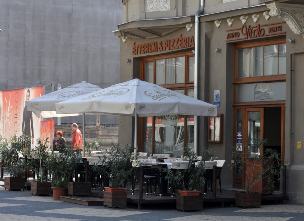 Evés, ivás a levegőn, avagy belvárosi teraszok Kaposváron