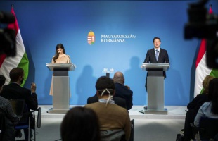 Gulyás: jön a negyedik hullám, aki nem oltatja be magát, az jó eséllyel megbetegszik