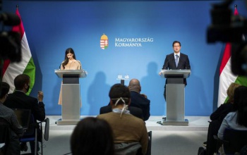 Gulyás: jön a negyedik hullám, aki nem oltatja be magát, az jó eséllyel megbetegszik
