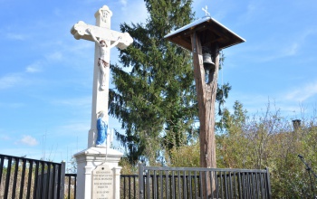 Örökbe fogadták a kecelhegyi kőkeresztet és haranglábat