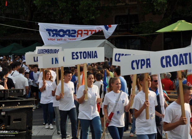 Több ezer fiatal focista Kaposváron
