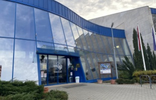 Klórgáz terjengett a Virágfürdőben