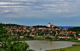 „Az építészet közügy” – vallja a Balaton új főépítésze
