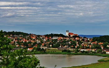 „Az építészet közügy” – vallja a Balaton új főépítésze