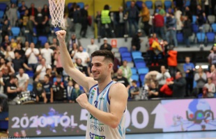 Szerződést hosszabbított a kosárcsapat kapitánya
