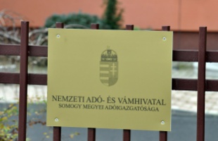 Kaposváriak az adóslistán