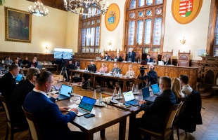 Továbbra is Sziberné Fehér Éva vezeti a Kaposvári Humánszolgáltatási Gondnokságot