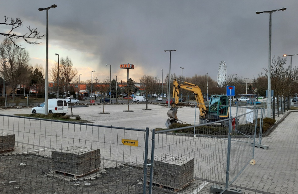 Elkezdődött a kaposvári KFC építése - fotók