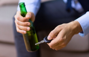 Ittasan ütközött a 21 éves férfi