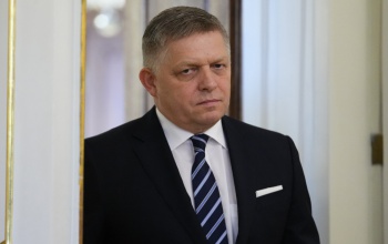 Többször rálőttek Robert Fico szlovák miniszterelnökre