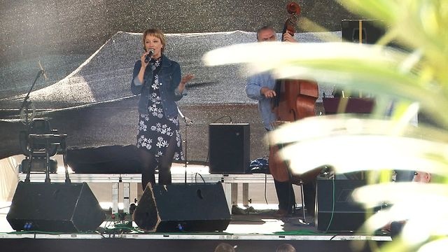 Xantus Barbara: magamra formálom a dalokat