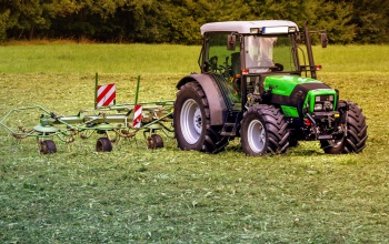 Újabb kamu hirdetés: úgy adott el traktort a csaló, hogy nem is volt neki ilyen mezőgazdasági gépe