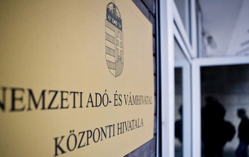 Újítás a NAV-nál: két kattintással bárki KOMA-s lehet