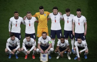 Anglia lenne az Eb legnagyobb esélyese?