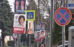 Három hetük maradt a pártoknak a választási plakátok eltávolítására