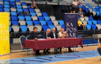 A röpiseket is támogatja a város