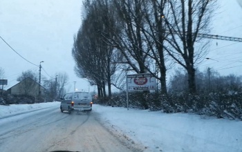 Kicsit megjáratta a furgont a havas úton