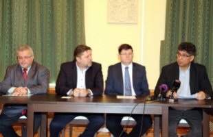55 pályázó 13 milliárd forinttal gazdagodott